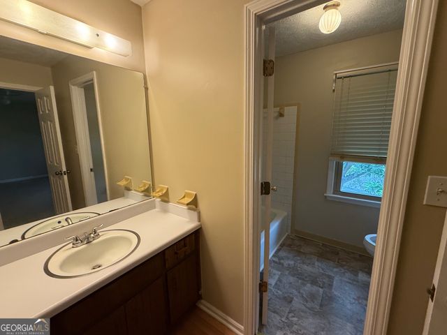 2691 Falcon Ridge Drive, Grayson, GA 30017