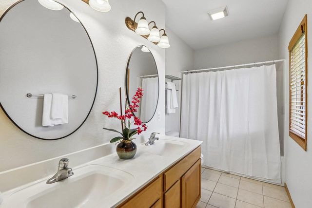 1210 Wenzel Way, Waunakee, WI 53597