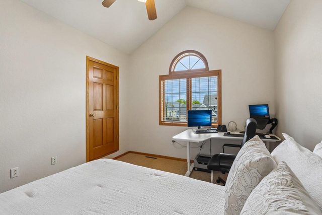 1210 Wenzel Way, Waunakee, WI 53597