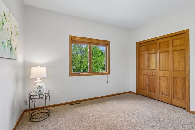 1210 Wenzel Way, Waunakee, WI 53597
