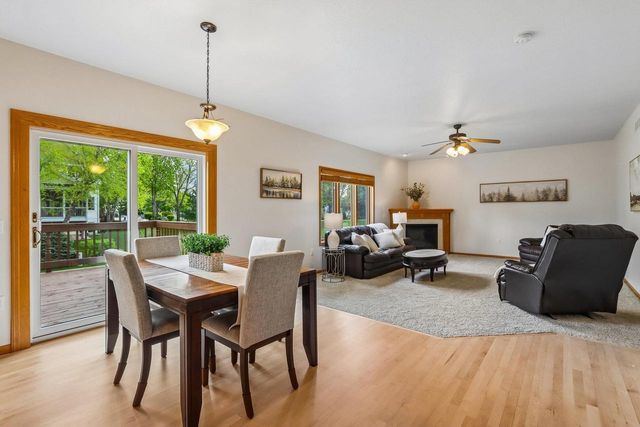 1210 Wenzel Way, Waunakee, WI 53597