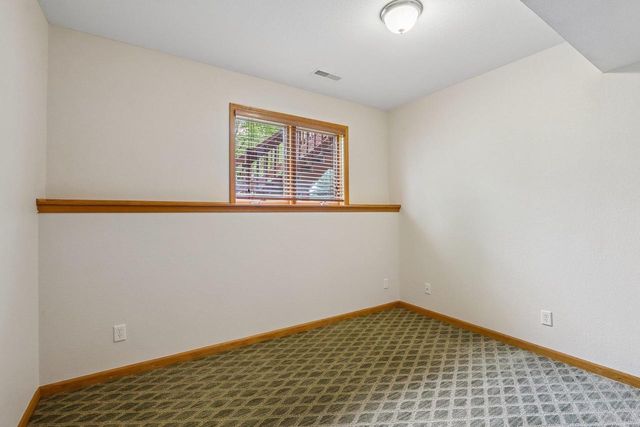 1210 Wenzel Way, Waunakee, WI 53597
