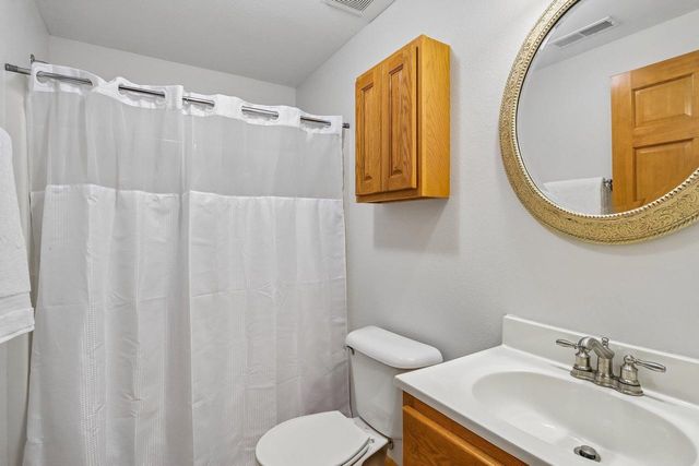 1210 Wenzel Way, Waunakee, WI 53597