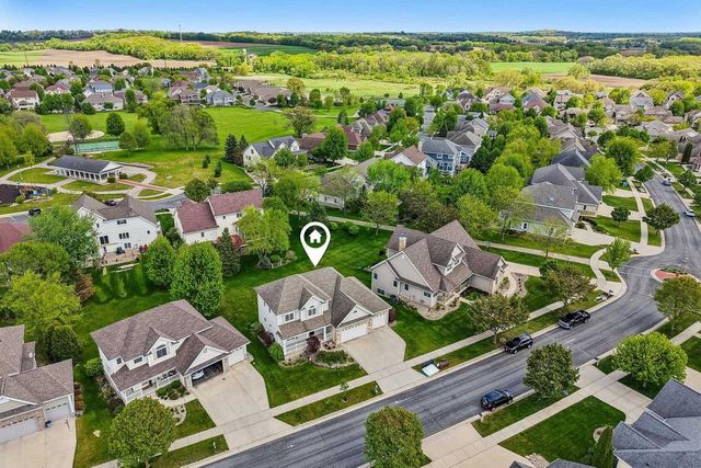 1210 Wenzel Way, Waunakee, WI 53597