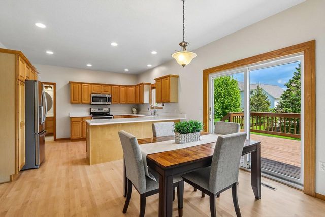 1210 Wenzel Way, Waunakee, WI 53597