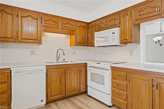 111 Chrisfield Circle, Winston-salem, NC 27104