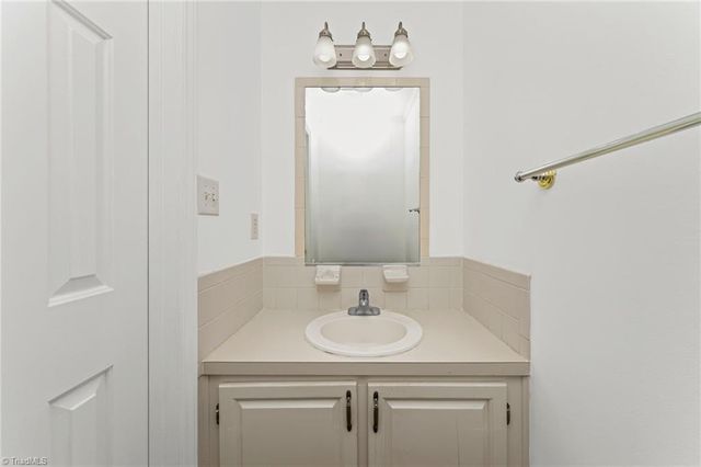 111 Chrisfield Circle, Winston-salem, NC 27104