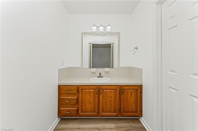 111 Chrisfield Circle, Winston-salem, NC 27104