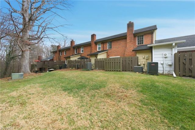 111 Chrisfield Circle, Winston-salem, NC 27104