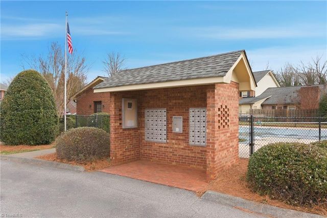 111 Chrisfield Circle, Winston-salem, NC 27104