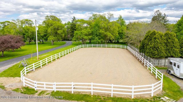 3811 Meridian Road, Okemos, MI 48864