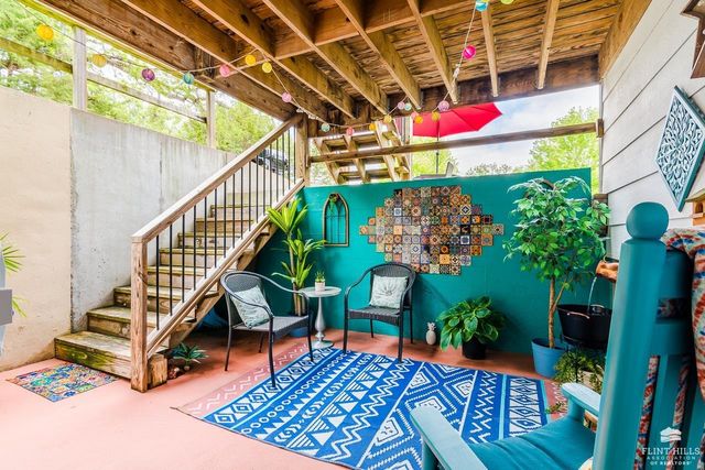 5108 Shadowridge Drive, Manhattan, KS 66503