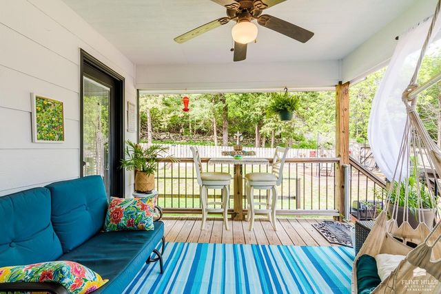 5108 Shadowridge Drive, Manhattan, KS 66503