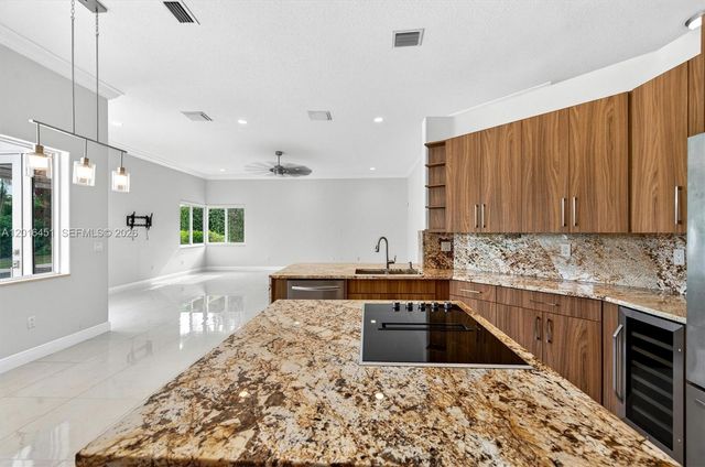 9474 SW 125th Ter, Miami, FL 33176