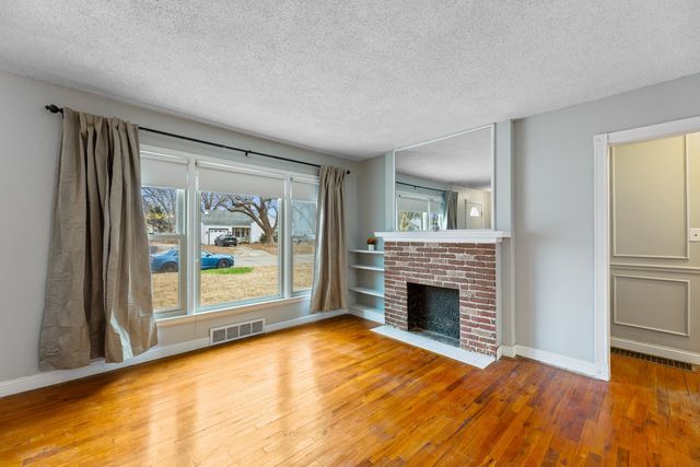 2131 S Terrace Dr, Wichita, KS 67218