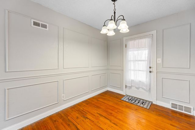 2131 S Terrace Dr, Wichita, KS 67218