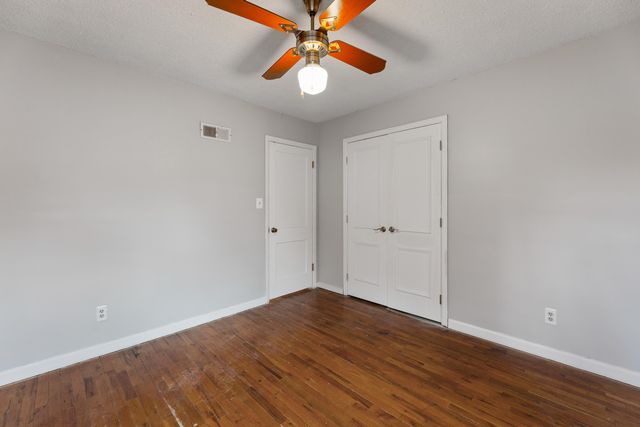 2131 S Terrace Dr, Wichita, KS 67218