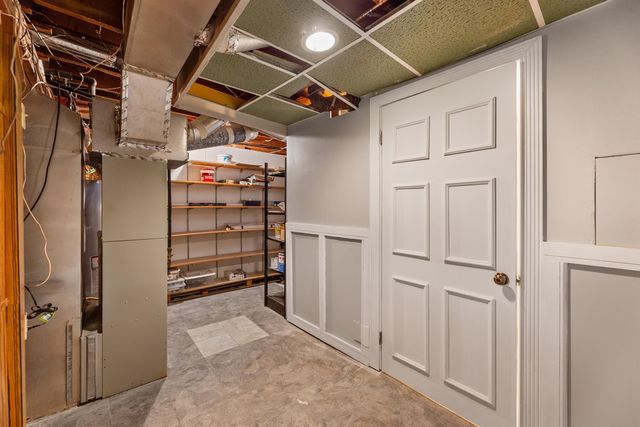 2131 S Terrace Dr, Wichita, KS 67218