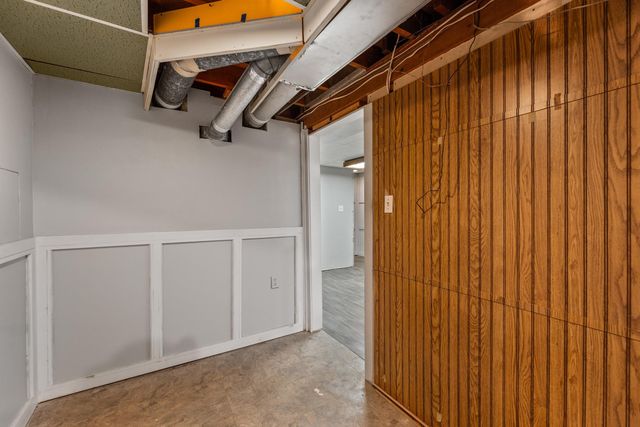 2131 S Terrace Dr, Wichita, KS 67218