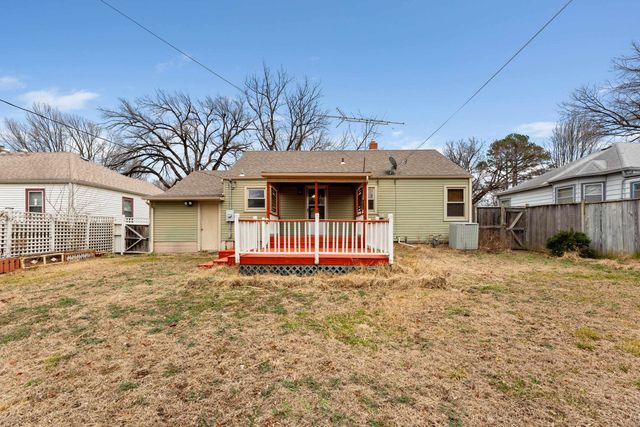 2131 S Terrace Dr, Wichita, KS 67218