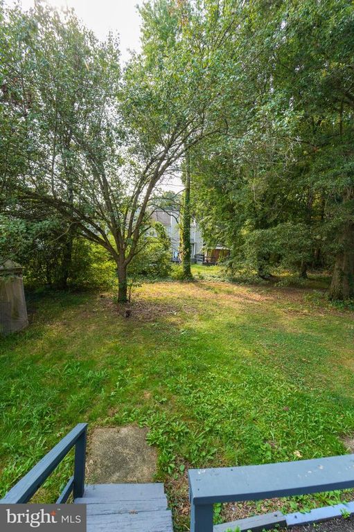 Image 20 of property listing at 7 BRIAN CT, New Castle, DE 19720