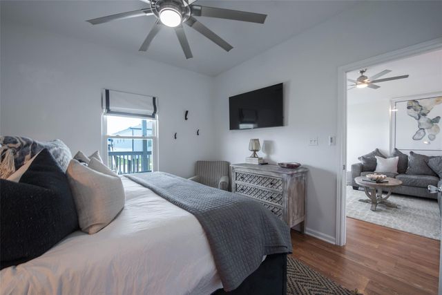 22811 Miramar Street, Galveston, TX 77554