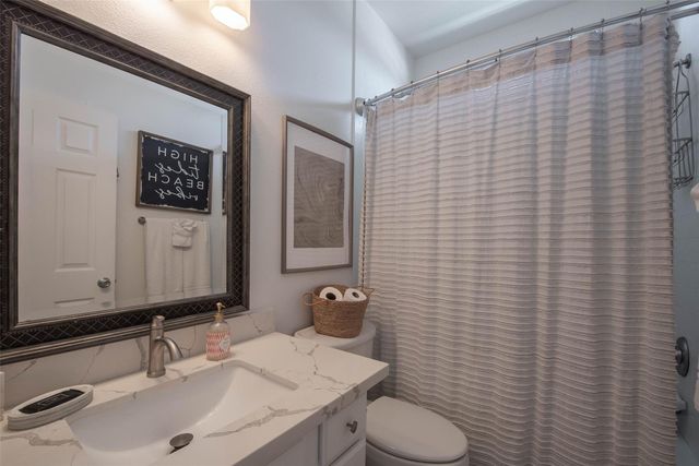 22811 Miramar Street, Galveston, TX 77554