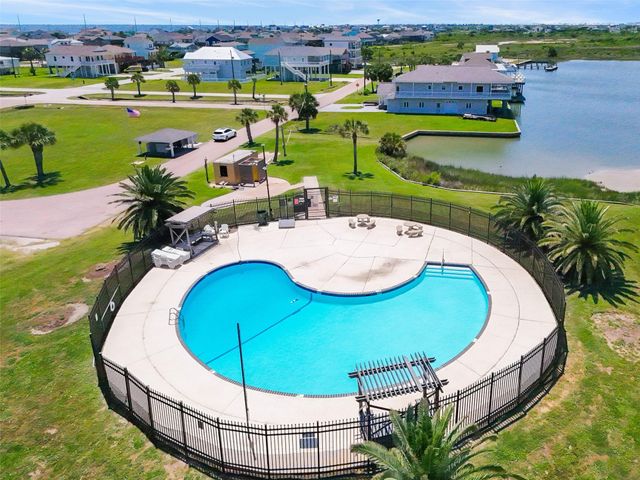 22811 Miramar Street, Galveston, TX 77554