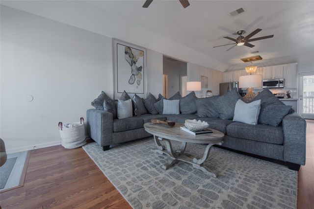 22811 Miramar Street, Galveston, TX 77554