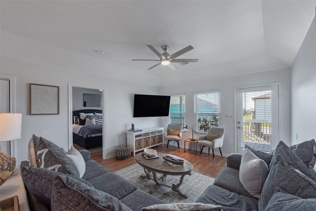 22811 Miramar Street, Galveston, TX 77554