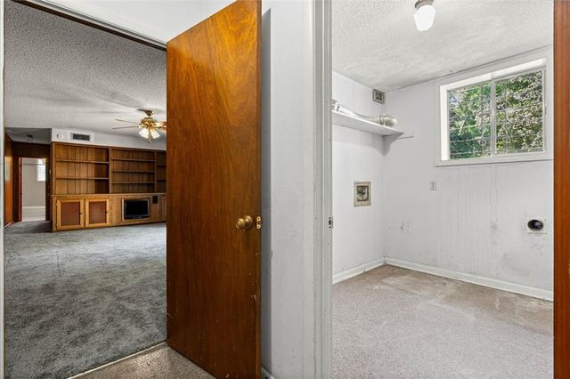 4110 Lake Circle N, Mobile, AL 36693