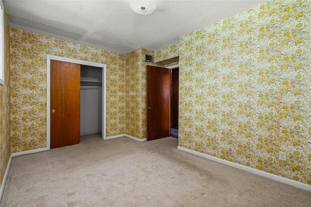 4110 Lake Circle N, Mobile, AL 36693