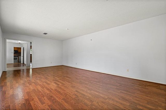 4110 Lake Circle N, Mobile, AL 36693