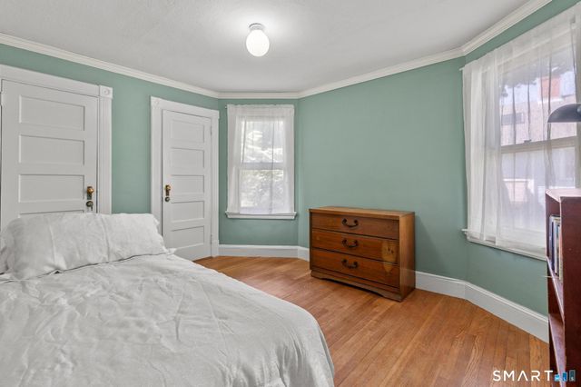 87 Kenyon Street, Hartford, CT 06105