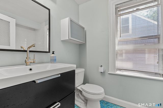 87 Kenyon Street, Hartford, CT 06105