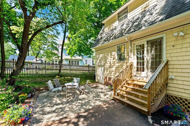 87 Kenyon Street, Hartford, CT 06105