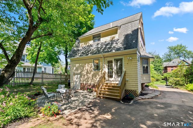 87 Kenyon Street, Hartford, CT 06105