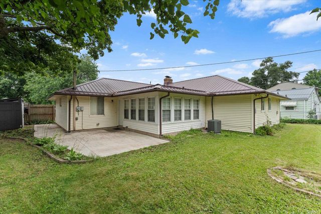 2620 Southridge Drive, South Bend, IN 46614
