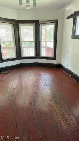 413 Arbor Road, Cleveland, OH 44108