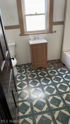 413 Arbor Road, Cleveland, OH 44108