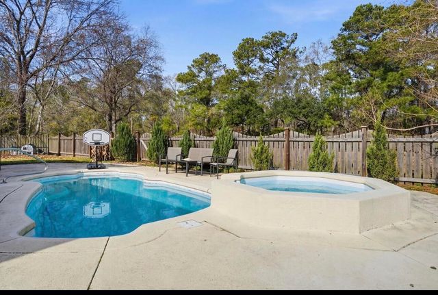 1112 Eagle Landing Boulevard, Hanahan, SC 29410