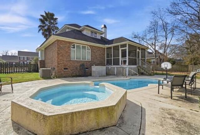 1112 Eagle Landing Boulevard, Hanahan, SC 29410