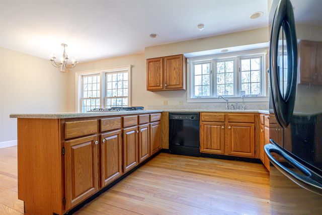 214 Hopkins Green Road, Hopkinton, NH 03229