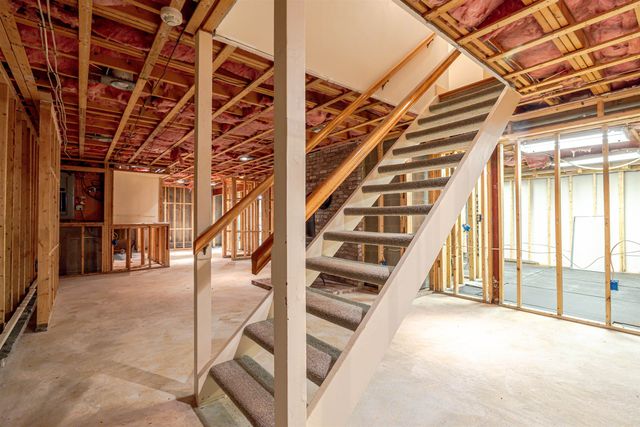 214 Hopkins Green Road, Hopkinton, NH 03229