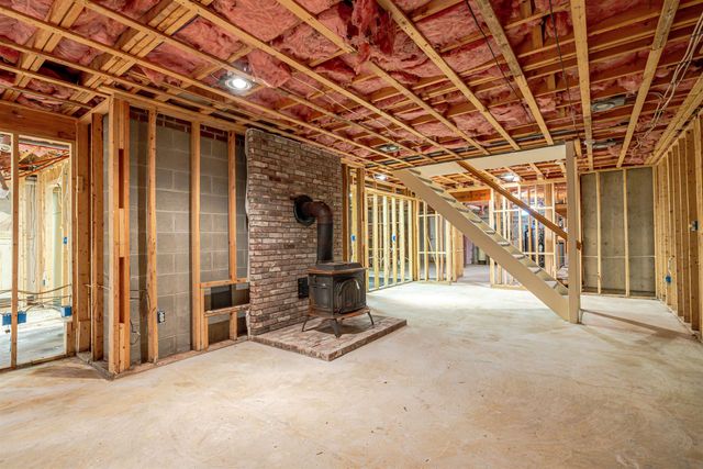 214 Hopkins Green Road, Hopkinton, NH 03229