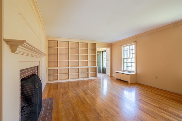 214 Hopkins Green Road, Hopkinton, NH 03229