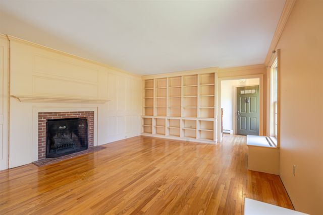 214 Hopkins Green Road, Hopkinton, NH 03229