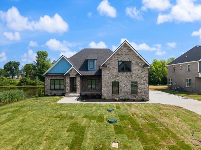 3814 Carriage Dr, Murfreesboro, TN 37128