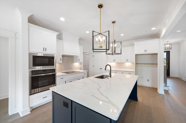 3814 Carriage Dr, Murfreesboro, TN 37128