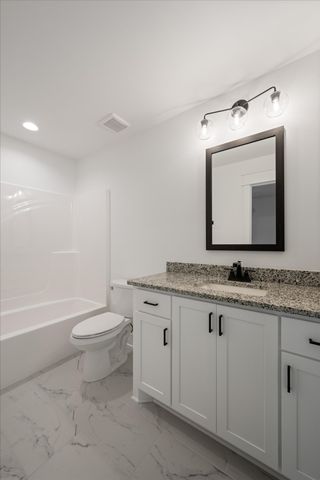 3814 Carriage Dr, Murfreesboro, TN 37128